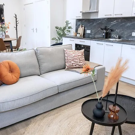 Spacious In Bed And Coffe Apartament *