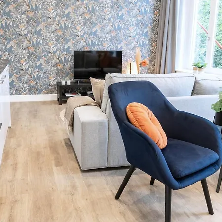 דירה Spacious In Bed And Coffe