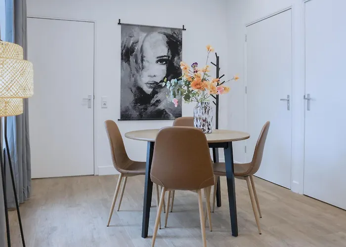 Spacious In Bed And Coffe Διαμέρισμα *