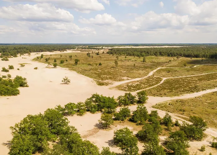 Διαμέρισμα Spacious In Bed And Coffe Τίλμπουργκ