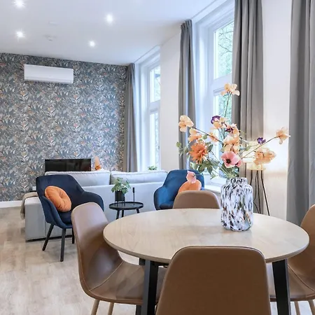 Lejlighed Spacious In Bed And Coffe Tilburg